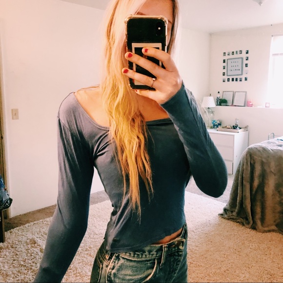 American Eagle Outfitters Tops - 5 FOR 25 🌟 American Eagle Blue Long Sleeve Small